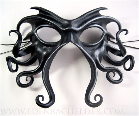 Cthulhu Leather Mask Hand Painted In Metallic Black And Silver
