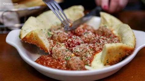 Olive Garden and its new crave-worthy menu item - YouTube