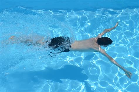 Banco De Imagens Mar Pessoas Lazer Embaixo Da Agua Piscina