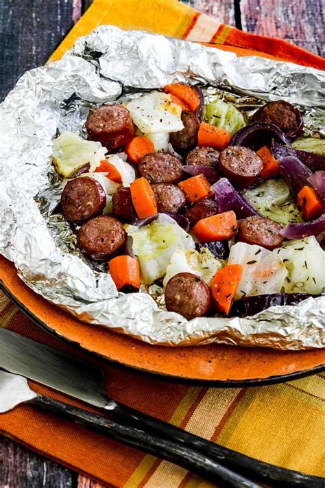 If you aren't planning on serving right away leave the potatoes closed in the packet. Low-Carb Autumn Tin Foil Dinners | Recipe | Tin foil ...