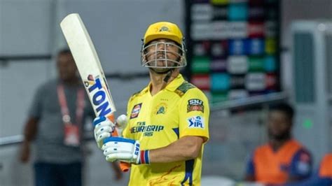 Watch Ms Dhoni Inflicts Carnage With Back To Back Sixes On First 2