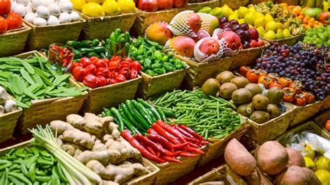 3 Reasons Why You Should Buy Fruits And Veggies From Roadside Vendors