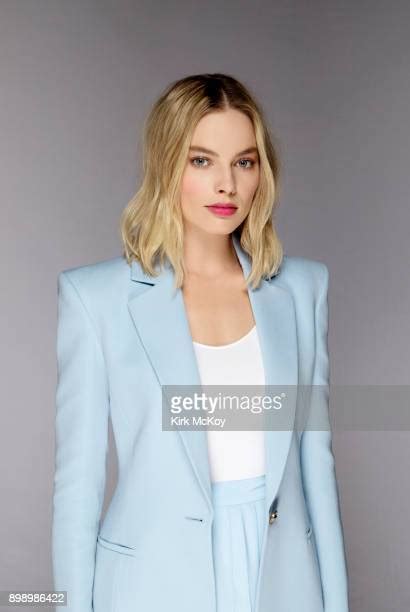 Margot Robbie 2017 Photos And Premium High Res Pictures Getty Images