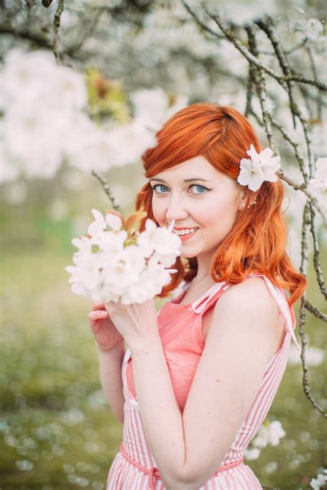 Redheads Cant Wear Pink Redhead Pictures Girl Photography Redheads