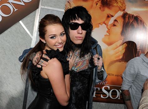 trace-cyrus-family-photos,-wife,-father,-mother,-sister