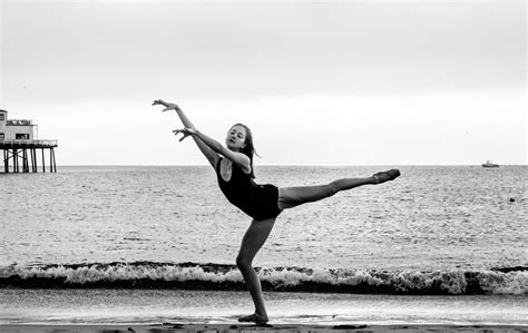 Sunrise Ballet At The Malibu Pier Nikon D810 Photos Of Ballerina Dance