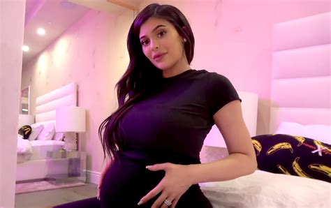 Kylie Jenner Shares Intimate Video Documenting Her Pregnancy Watch
