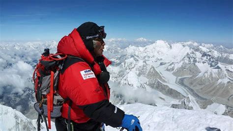 60 Jahre Nach Der Erstbesteigung Mount Everest Lockt Noch Immer