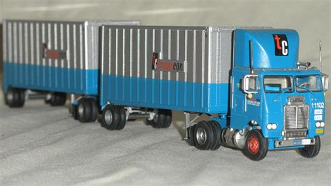 transcon lines freightliner fl truck tractor  doubles