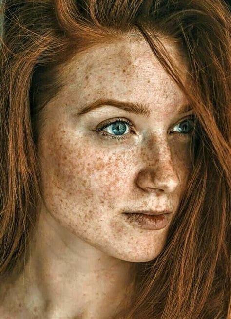 Pin By Puma Gold On Pecas Beautiful Freckles Red Hair Freckles Redheads Freckles