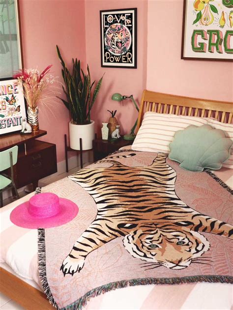 Tiger Throw Funky Bedroom Decor Funky Bedroom Apartment Decor