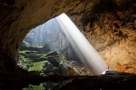 Brown And Green Cave Cave Hang Son Doong Sun Rays Nature Hd