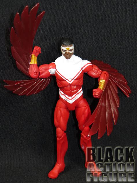 Review Avengers Assemble 3 75″ Sky Attack Falcon