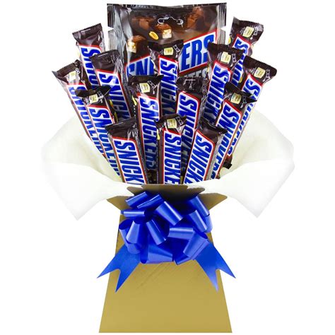 Chocolate covered strawberries can get even more exciting with chocolate covered strawberries are best given/eaten the day they are dipped, but they will last in the fridge for a day or two before the berries start to. Snickers Chocolate Bouquet - Luxury Chocolate Hamper ...