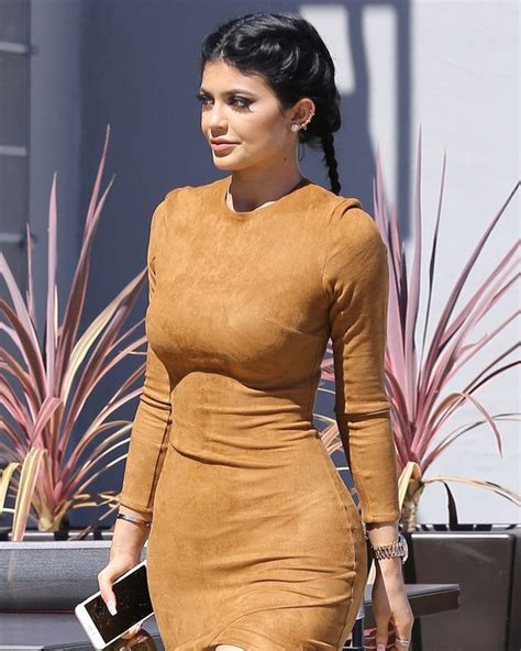 Chicityfashion Blogger Kylie Jenner Nude Dress Beige Dress Bodycon Dress Long Sleeve Dress