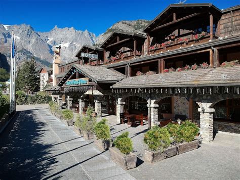 Ih Hotels Courmayeur Mont Blanc Resort In Courmayeur Best Rates