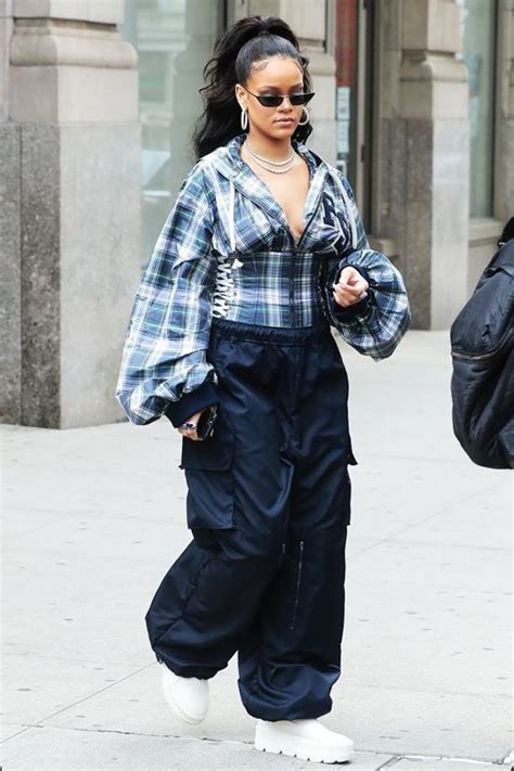 Cargo Pants Rihanna Rihanna Outfits Rihanna Street Style Bold Fashion