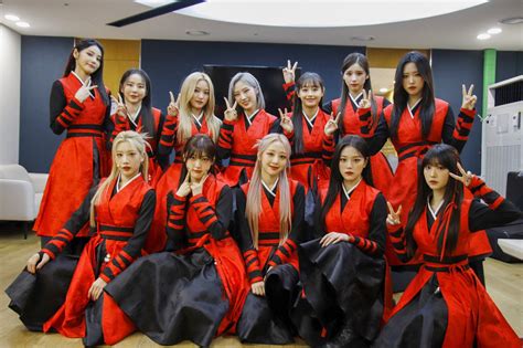 Loona Pics On Twitter Kcon In 15 Minutes South Korean Girls