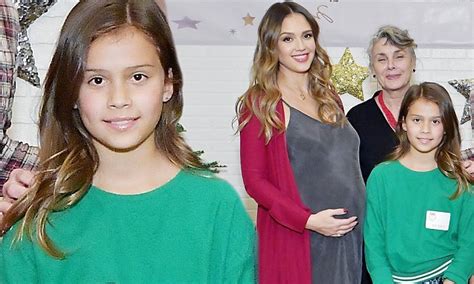 Jessica Albas Daughter Honor Looks Identical To Mom Daily Mail Online
