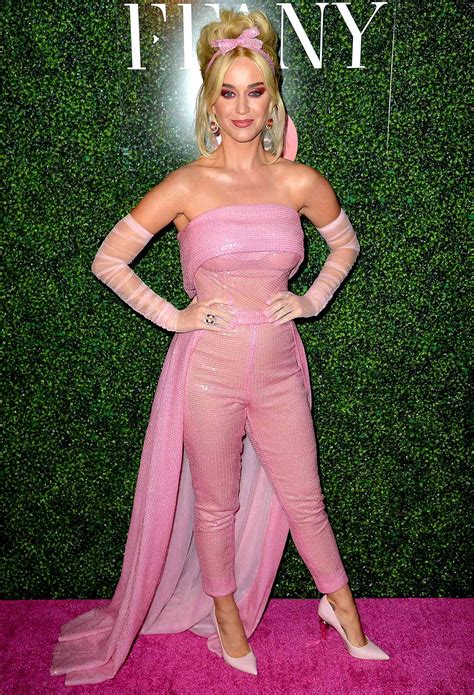 katy perry looks like barbie in all pink outfit at ffany awards