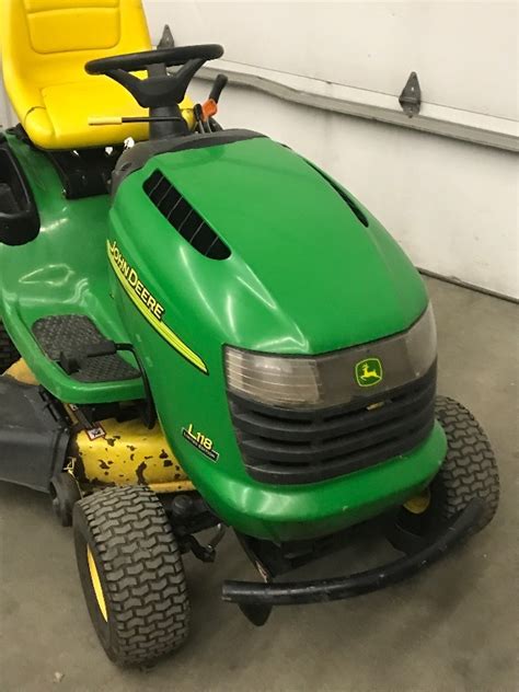 John Deere L118 Lawn Tractor Le Lawn Mowers Snow Blowers And More K Bid