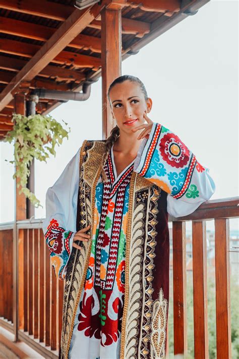 Tajikistan & its Traditional Clothing - La Elegantia | Traditional outfits, Traditional dresses ...