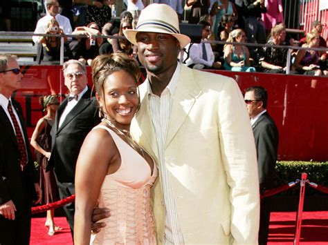 Ex Wife Of Nba Star Dwyane Wade Arrested Cbs News