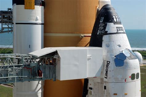 Collectspace News On The Launch Pad With Space Shuttle Discovery