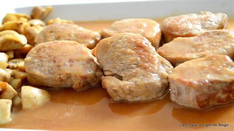 Solomillo de Cerdo en Salsa con Champiñones. Receta Fácil y Rápida