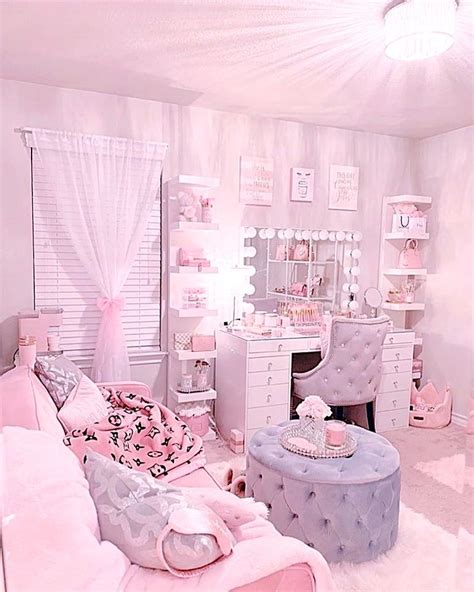Pin On Pink Womens Room Idea
