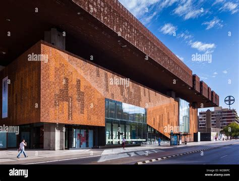 Centro Cultural Gabriela Mistral