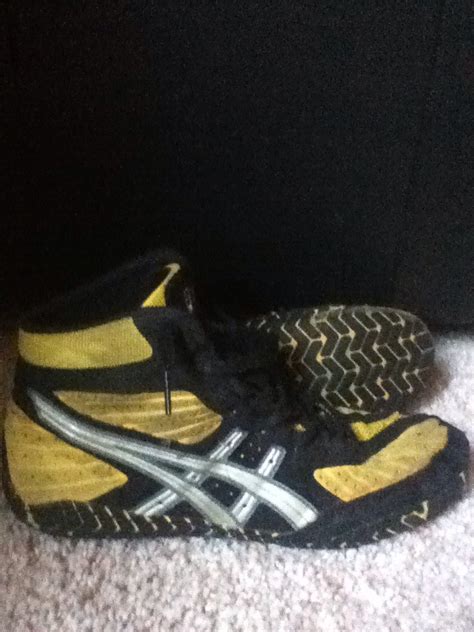 969497216315e90ee30co Black And Yellow Aggressors Size 9 Flickr