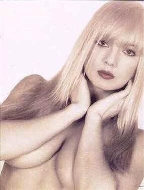 Adorable Babe Traci Lords Showing Her Big Nude Boobs Porn