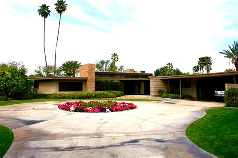 Frank Sinatras First Home In Palm Springs Hollywood Homes Mid