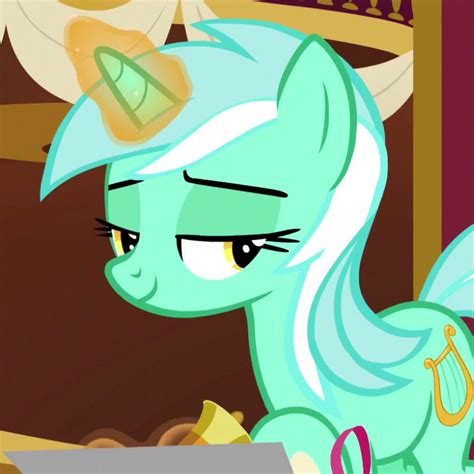 Lyra Heartstrings Friendship Is Magic Equestripedia