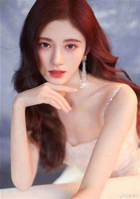 A Beauty Once In 4000 Years Ju Jingyi Failed Plastic Surgery