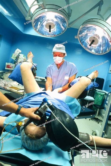 Gynecological Surgery Photo Essay At The Sainte Isabelle Private Hospital Stock Photo Picture