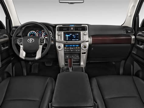 Epa ratings not available at time of posting. Image: 2016 Toyota 4Runner RWD 4-door V6 Limited (Natl ...