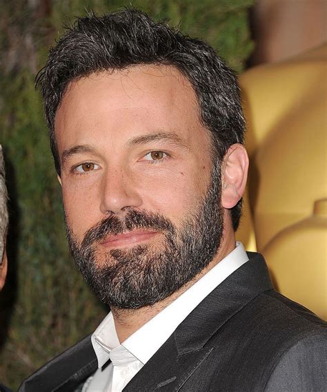 25 Celebs Who Look Way More Handsome With A Beard Celebrities Ben Affleck Celebrity Skin Care