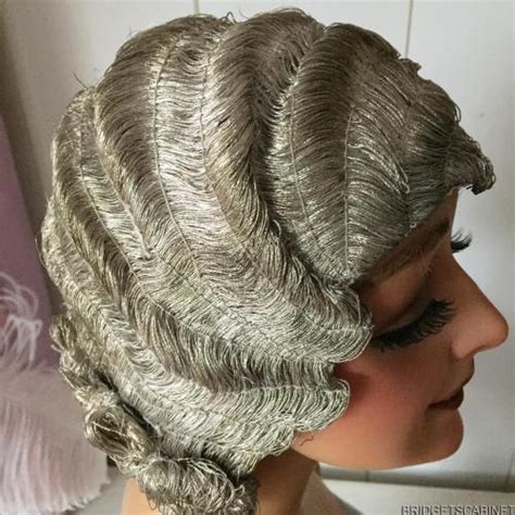 1920 Silver Metal Bullion Flapper Finger Wave Wig Cloche Mannequin