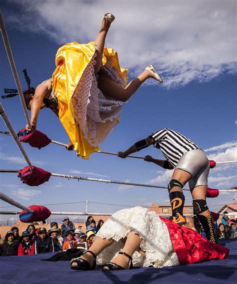 Fighting Cholitas Luchadores Indigenous South America The Cholitas