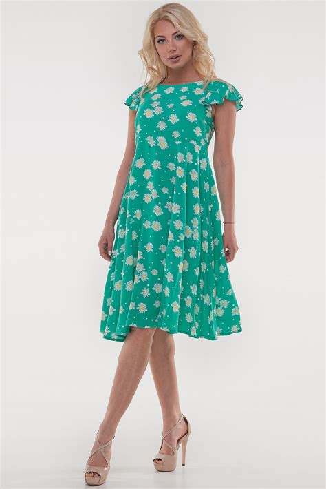 Купить летнее платье с расклешённой юбкой зеленого цвета 256084 от