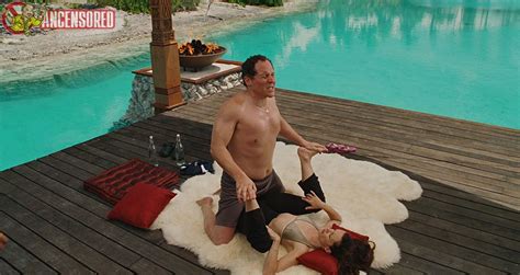 Naked Kristin Davis In Couples Retreat