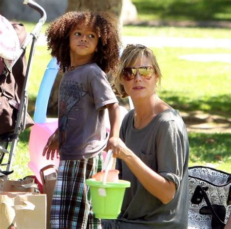 She landed work with victoria's secret after moving to new york, en route to achieving supermodel in 2003, klum became pregnant with her first child by boyfriend flavio briatore, an italian racecar team manager. Heidi Klum : Bio, family, net worth, husband, age, height ...