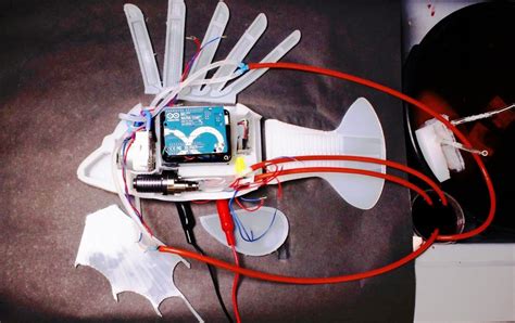 Robots Con Sangre Artificial Art Robotics Robots Industriales Para Sector Automotriz