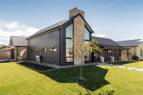 Building a Scandi Barn home in picturesque Strathalbyn | James Hardie