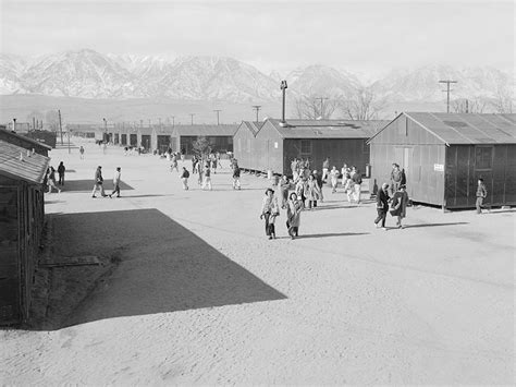 inside japanese internment camps manzanar