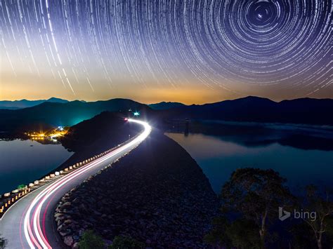 Highway Under The Stars Bing Theme Wallpaper 1600x1200 Download