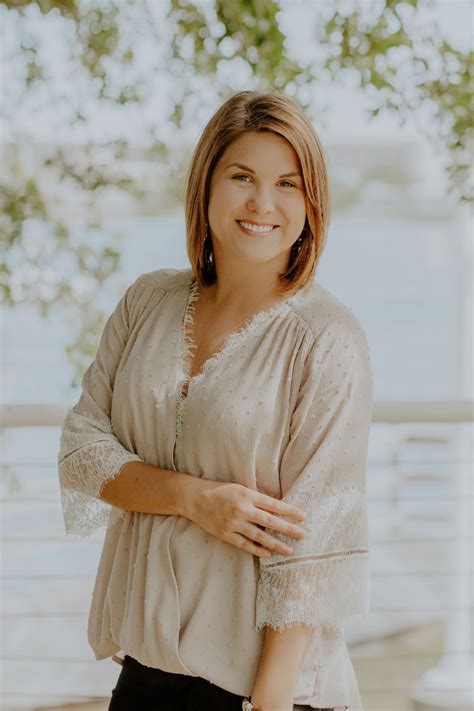 Ashley Moran, Real Estate Agent - Navarre, FL - Coldwell Banker Realty