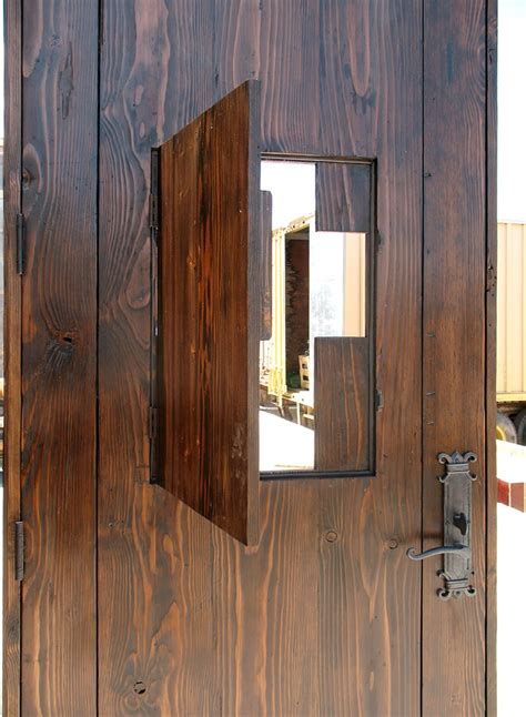 Entry With Cross Shaped Peep La Puerta Originals Entry With